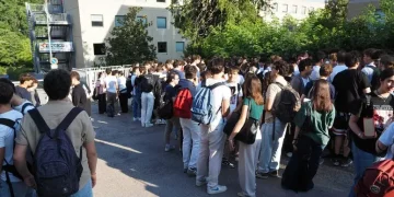 Maturità, tra le tracce proposte un testo tratto dal libro di Calabresi, Frank Furedi e ‘I confini contano’