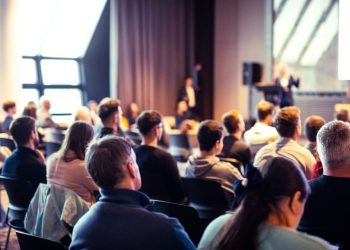 Turismo, pubblicato il bando del turismo congressuale, Mice (Meeting, Incentive, Conferenze, Event)
