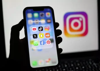 L’IA cancella gli influencer umani, i social invasi dai creator digitali