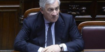 Tajani: “Venerdì riapre l’ambasciata italiana a Teheran”