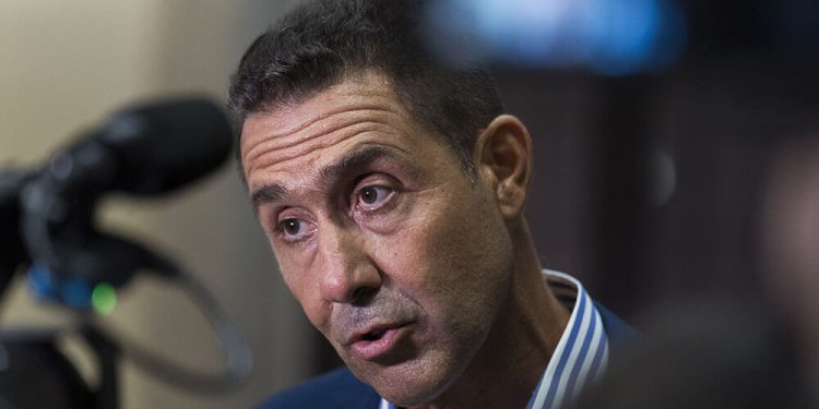 Vannacci strappa 5 parlamentari a Lega e FI: è terremoto nel centrodestra