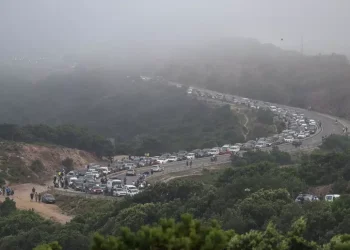 Almeno 49.000 migranti entrati a Ceuta in 24 ore