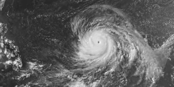 Il Tifone Bavi sta colpendo Guam e le Isole Marianne Settentrionali