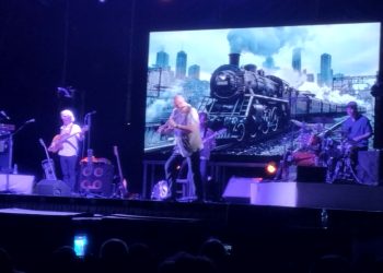 La notte rock dei Jethro Tull ha infiammato Cagliari