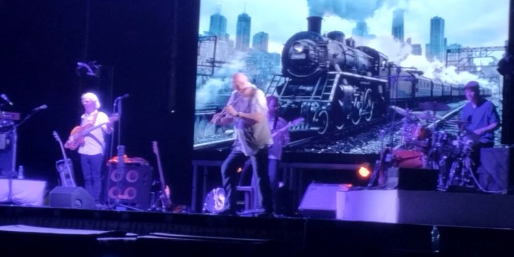 La notte rock dei Jethro Tull ha infiammato Cagliari
