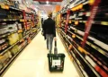 Rapporto Confcommercio, in Italia -14,4% esercizi al dettaglio tra il 2018 e il 2025 ma cresce il fatturato