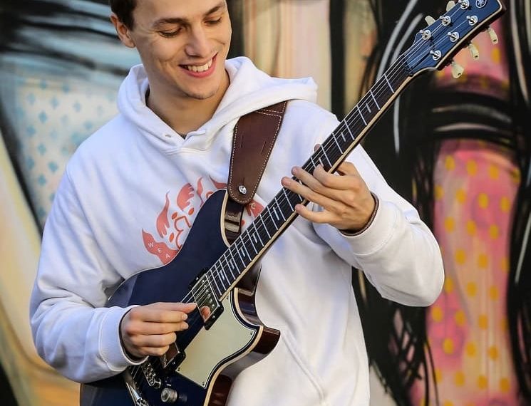 Sabato a Cagliari grande serata all’insegna della chitarra, con Eric Johnson e con Matteo Mancuso in concerto alla MusiCA Arena in Fiera