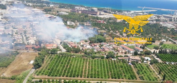 Vasto incendio a Tortolì, presente l’elicottero della Forestale