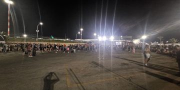Volo Cagliari-Catania dirottato su Palermo, il racconto di un passeggero: “Ore di attesa, caos e nessuna organizzazione”