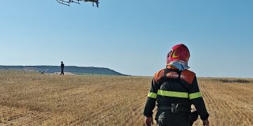 Prosegue dopo 24 ore lo spegnimento dell’incendio a Bonorva