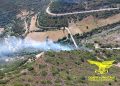 Vasto incendio a Escalaplano: due elicotteri sul posto