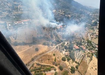 Fiamme a Ozieri, in azione due elicotteri della Forestale