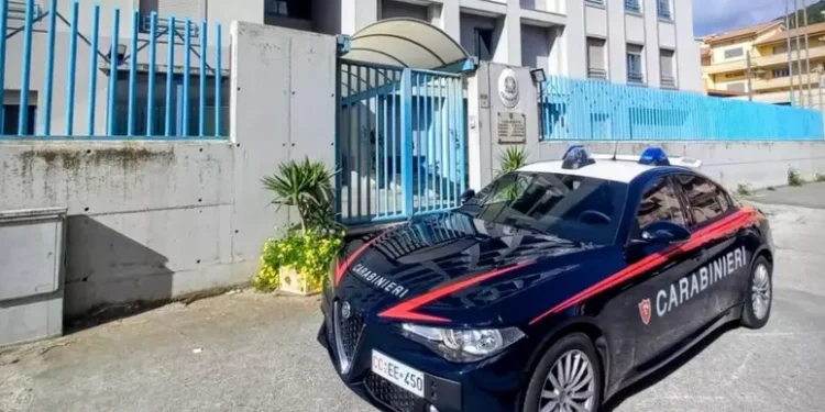 Furgone usato come ariete, spaccata al negozio Trony sulla statale 131