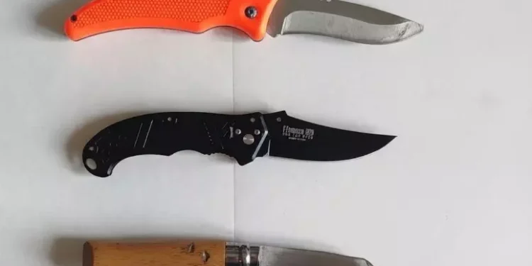 Evade dai domiciliari e accoltella un uomo, arrestato a Sassari