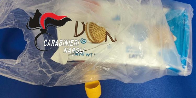Si faceva consegnare la cocaina tra i biscotti mentre era ricoverato in ospedale