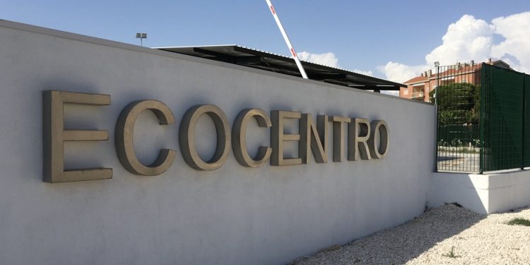 Alte temperature, variazioni negli orari di apertura al pubblico dell’ecocentro di Sant’Elia e delle isole ecologiche