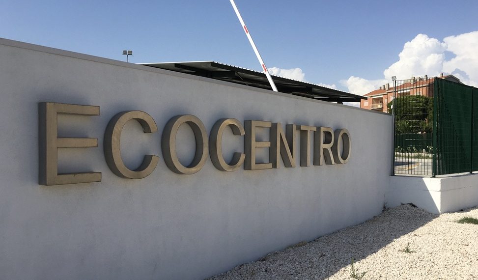 Alte temperature, variazioni negli orari di apertura al pubblico dell’ecocentro di Sant’Elia e delle isole ecologiche