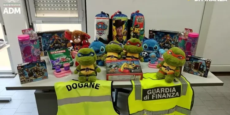 Carico di 1.500 giocattoli contraffatti sequestrato a Cagliari