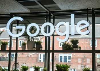 Dalla Commissione europea maxi multa per Google da 890 milioni di euro