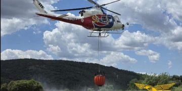 Fiamme a Ortueri, in azione l’ elicottero della Forestale