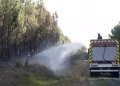 Francia, oltre 12.000 abitanti e turisti evacuati per l’incendio a nord di Arcachon