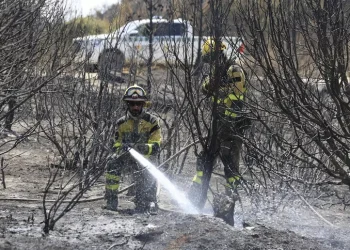 Incendio a 100 km a nord di Madrid, 13.000 ettari bruciati