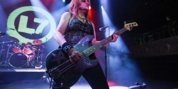 E’ morta Jennifer Finch, la bassista delle L7 aveva 59 anni