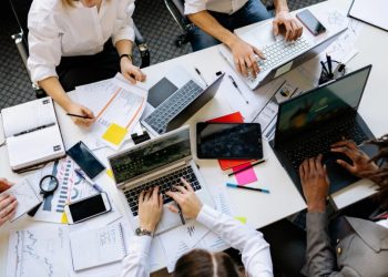 Il tasso di occupazione in Italia è al massimo storico, ma il più basso d’Europa: 24,3 milioni i lavoratori