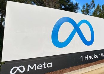 “Meta ha fatto raccolta dati su minori di 13 anni”: maxi causa negli Usa, quattro Stati chiedono 1.400 miliardi di dollari