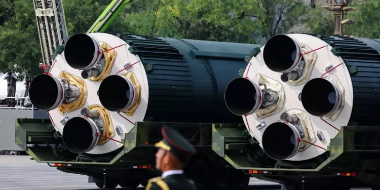 Pechino, ‘condotto con successo lancio di prova di un missile nel Pacifico’