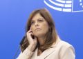 Ilaria Salis condannata a risarcire due collaboratori licenziati con 300mila euro
