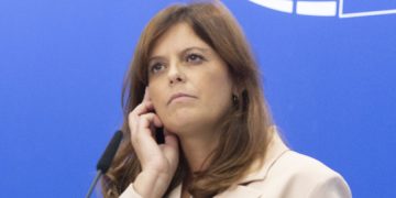 Ilaria Salis condannata a risarcire due collaboratori licenziati con 300mila euro
