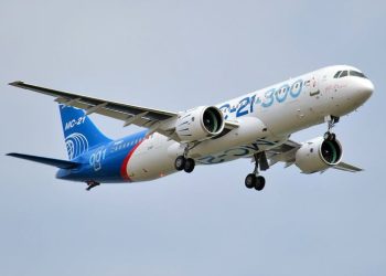 Russia, inaugurato nuovo aereo passeggeri