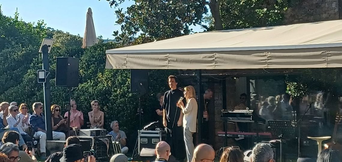Spettatrice contesta presenza di Salvini a concerto di Diodato per De Andrè