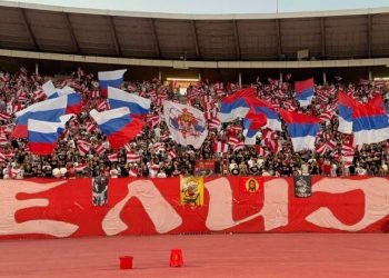 Sniff Sniff Zelensky a Belgrano, gli ultras lo salutano con le bandiere russe
