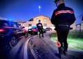 Fuga sull’auto rubata finisce contro pattuglia carabinieri, un militare ferito