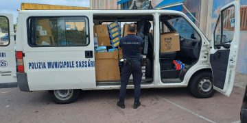 Sequestrati a Sassari circa 10 mila giocattoli contraffatti e non conformi. Blitz di Polizia locale e Agenzia delle Dogane in un’attività: denunciato il titolare
