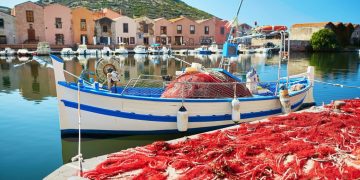 Pesca e acquacoltura, pubblicato il bando per gli indennizzi sul caro gasolio causato dall’aggressione Usa all’Iran