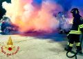 Auto in fiamme a Olmedo, intervento dei Vigili del Fuoco