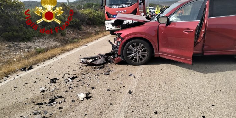 Tragico incidente a Trinità d’Agultu: donna 58enne morta dopo il frontale