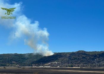 Fiamme a San Teodoro e Giave: in azione elicotteri e canadair