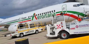 Momenti di paura sul volo Cagliari Roma per uno pneumatico forato