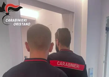 Falsa poliziotta raggira anziane a Torpè e Olbia, arrestata 30enne