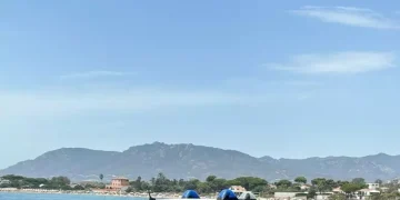 Ragazza travolta da una barca di migranti nel sud Sardegna, un arresto