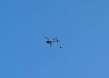 Fiamme a Nuoro, in azione l’elicottero della Forestale