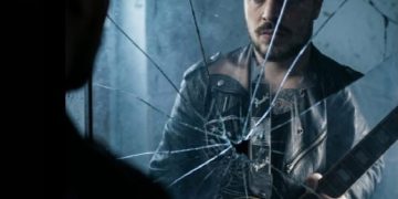 Anthony Roxx pubblica il singolo “Cracked Mirror”
