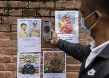 Nepal, il bilancio sale a 734 morti e 2.498 dispersi