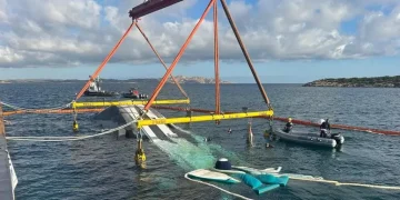 Iniziate le operazioni di recupero dello yacht affondato in Costa Smeralda
