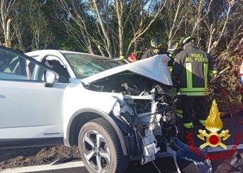 Scontro frontale a Olbia: 4 feriti di cui uno estratto dalle lamiere