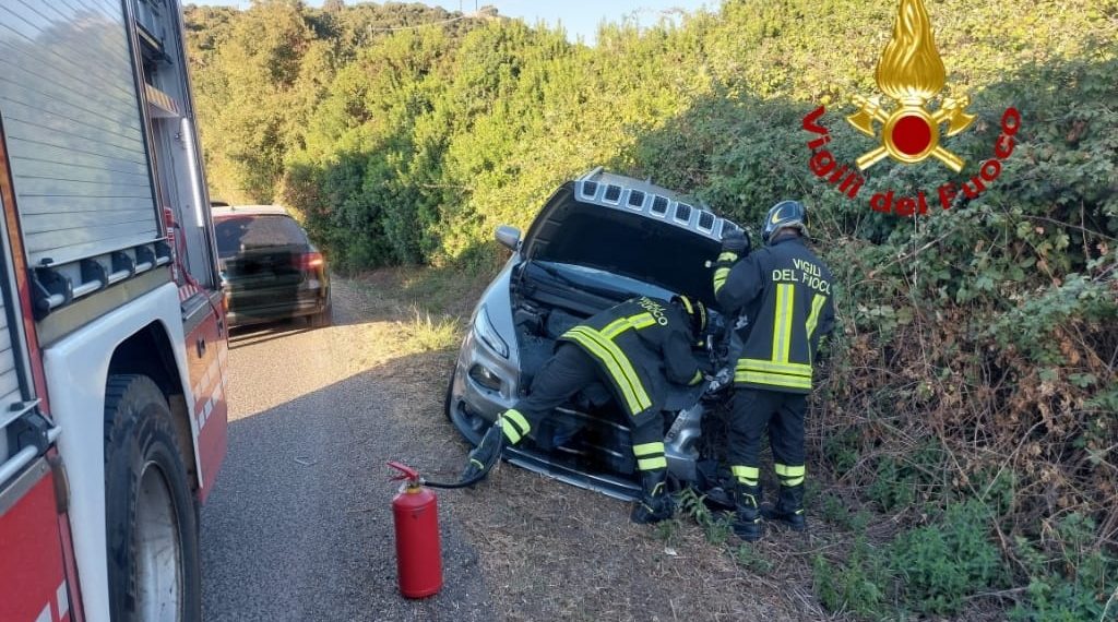 Busachi, scontro tra due auto: una donna in gravi condizioni